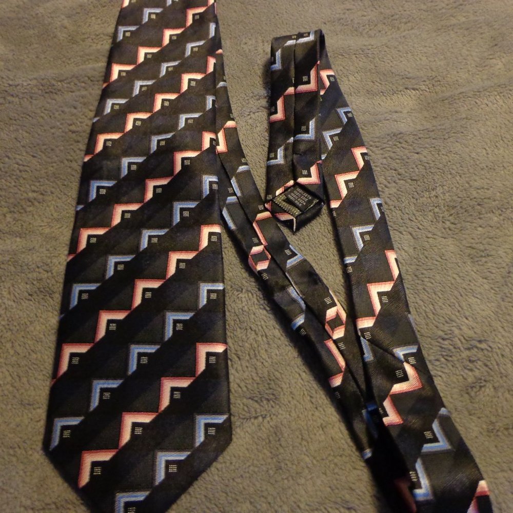 Silk Tie - Pink and Blue Design